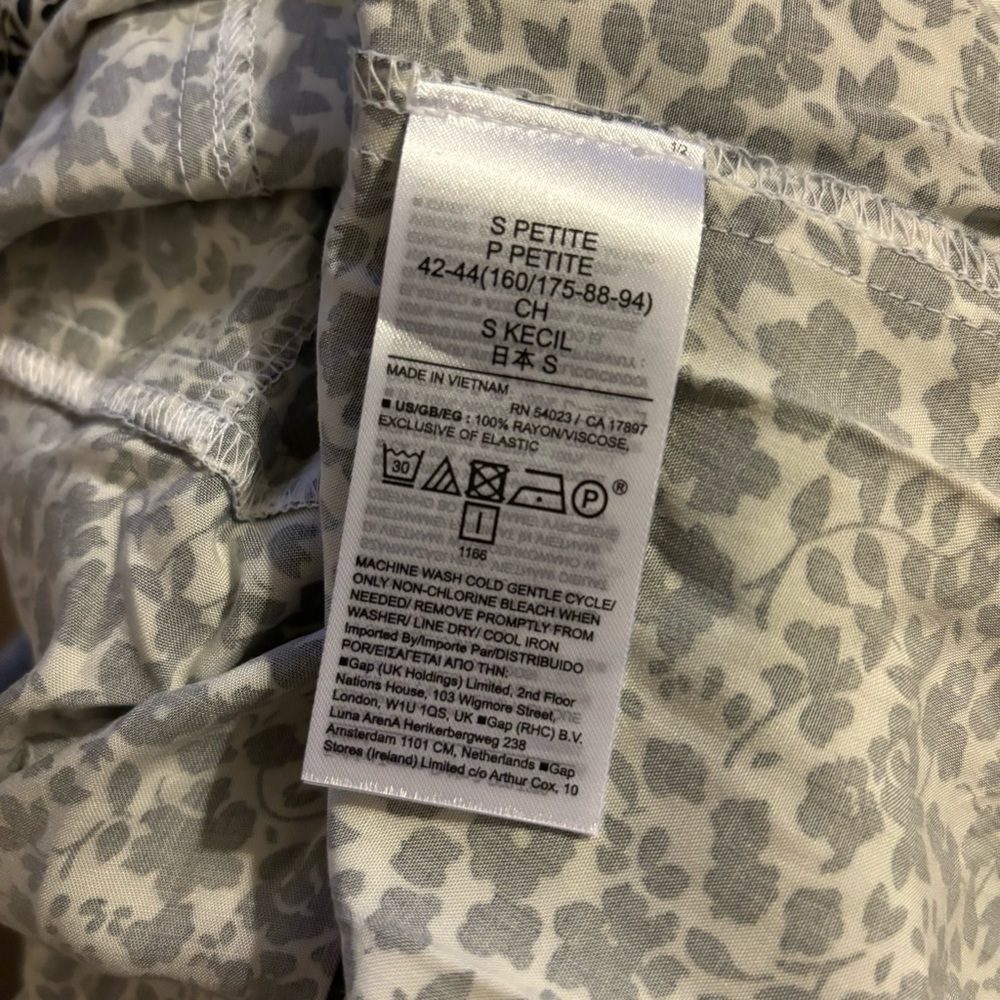 NWT Gap button front dress - Picture 9 of 10